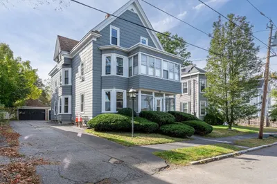 37 Byron St