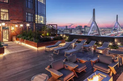 100 Lovejoy Wharf #3B 1