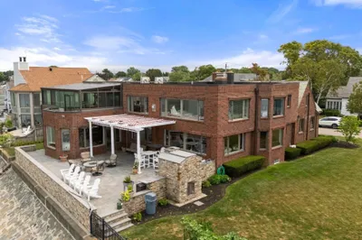 128 Shore Ave 1