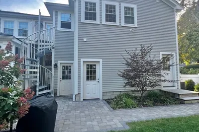 19 Bernard Rd #2
