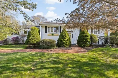63 Chandler Dr 1