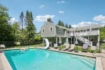 96 Harvard Rd