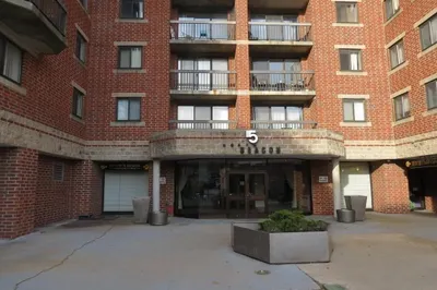 15 North Beacon Street #416