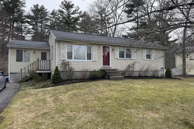 77 Branch Rd 1