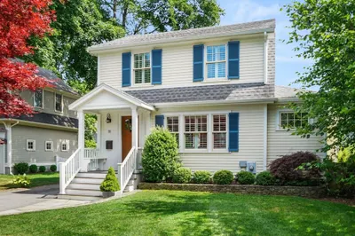 11 Bryn Mawr Rd 1
