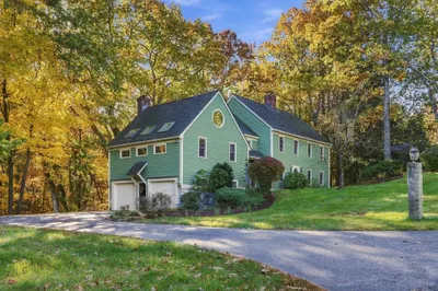 185 Kettle Hole Rd 1