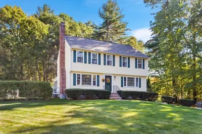 27 Strawberry Lane 1
