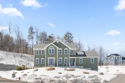 6 Oakley Dr. 1