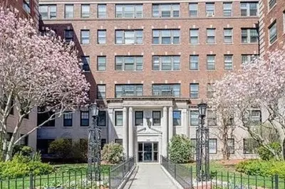 2001 Commonwealth Ave #2