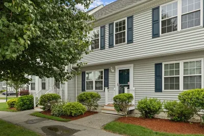 27 Merrimac Way #B 1