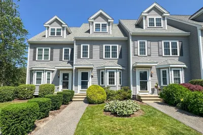 11 Copper Lantern Ln #11