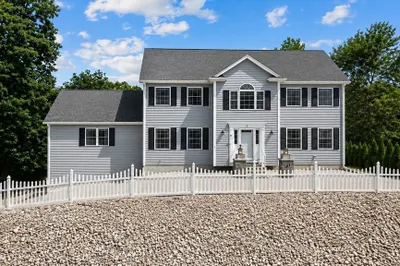 3 Moore Dr 1