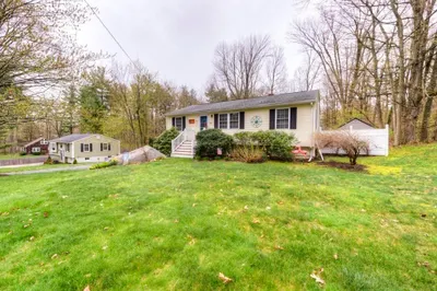 326 Salisbury Street 1