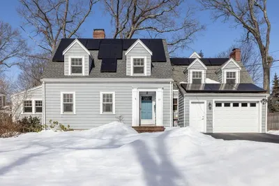 17 Lindbergh Avenue