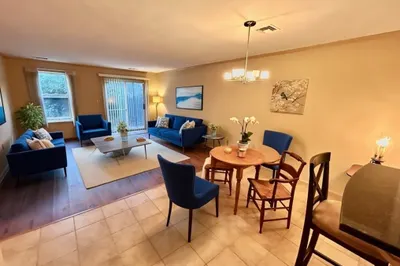 97 Anderer Lane #105 1