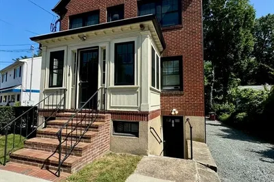 118 Bridge St #101 1