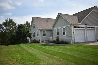 26 Victoria Drive #12 1