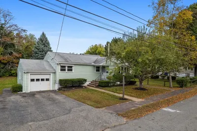 17 Albion Ave 1