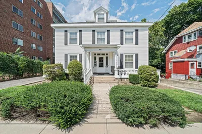 44 Greenleaf Street 1