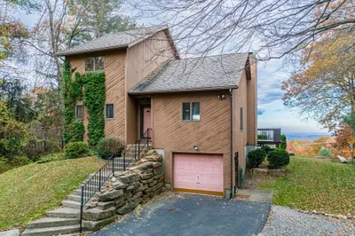 1222 Dunhamtown Brimfield Rd