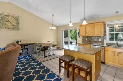 50 Lemac St 1