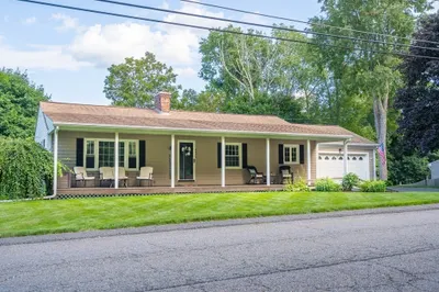 427 Dennison Dr