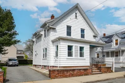 26 Kirtland St