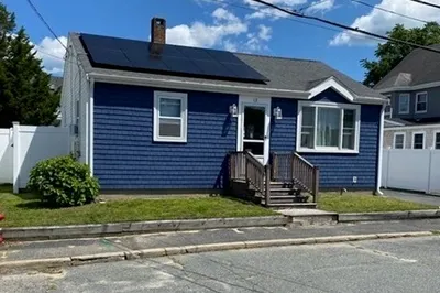 12 Holly St 1