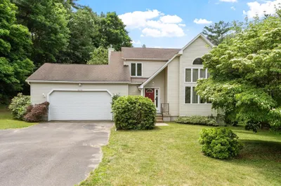 51 Sheffield Dr 1