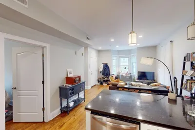 60 Boylston St #1 1