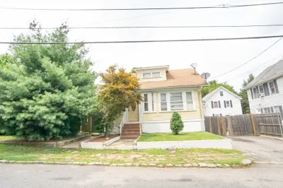 16 Wood St 1