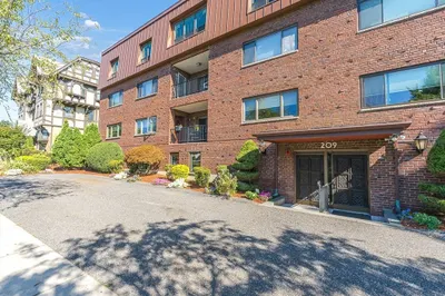209 Commonwealth Ave #PD
