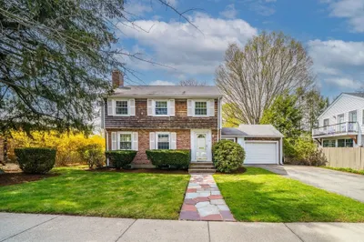 12 Fessenden St 1