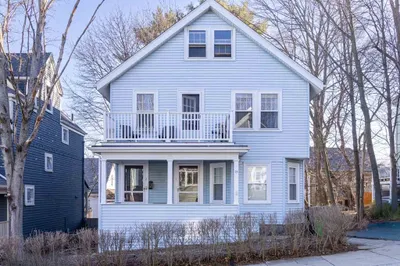35 Ashfield St
