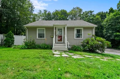 4 Eastern Ave 1