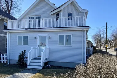 639 Quincy Shore Dr 1