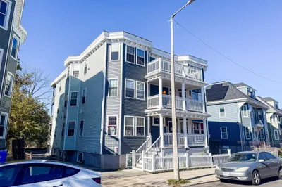 339 Adams St #6 1