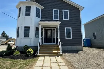 256 Kilburn St 1
