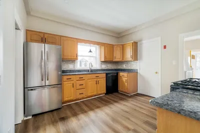 130 Linden Ave #130 1