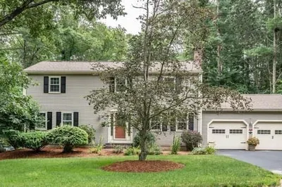 32 Heritage Hill Dr 1