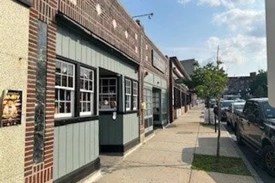 335-339 Broadway