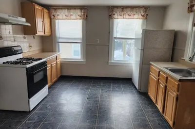 21 Highland St #8