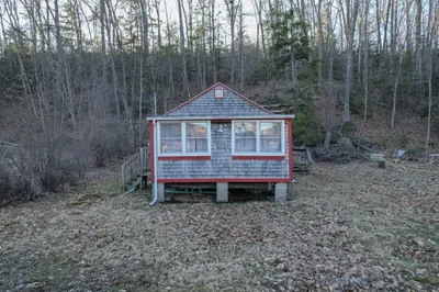 7 Chaffee Rd