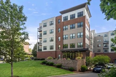 999 Hancock St #313 1