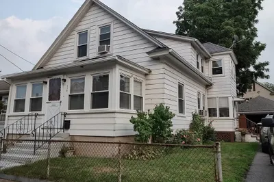 116 Dracut St 1