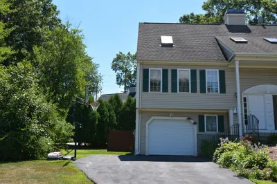 55 Arrowwood Dr #55 1