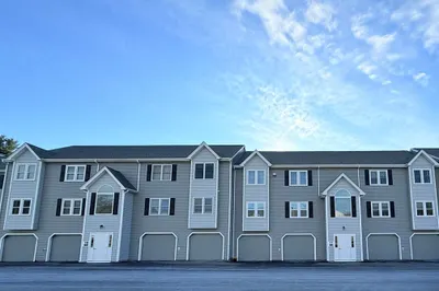 84 Tennis Plaza Rd #7 1
