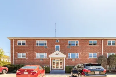 1075 Chestnut St #6
