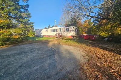 111 Lawson Ave 1
