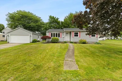 30 Bellevue Avenue 1